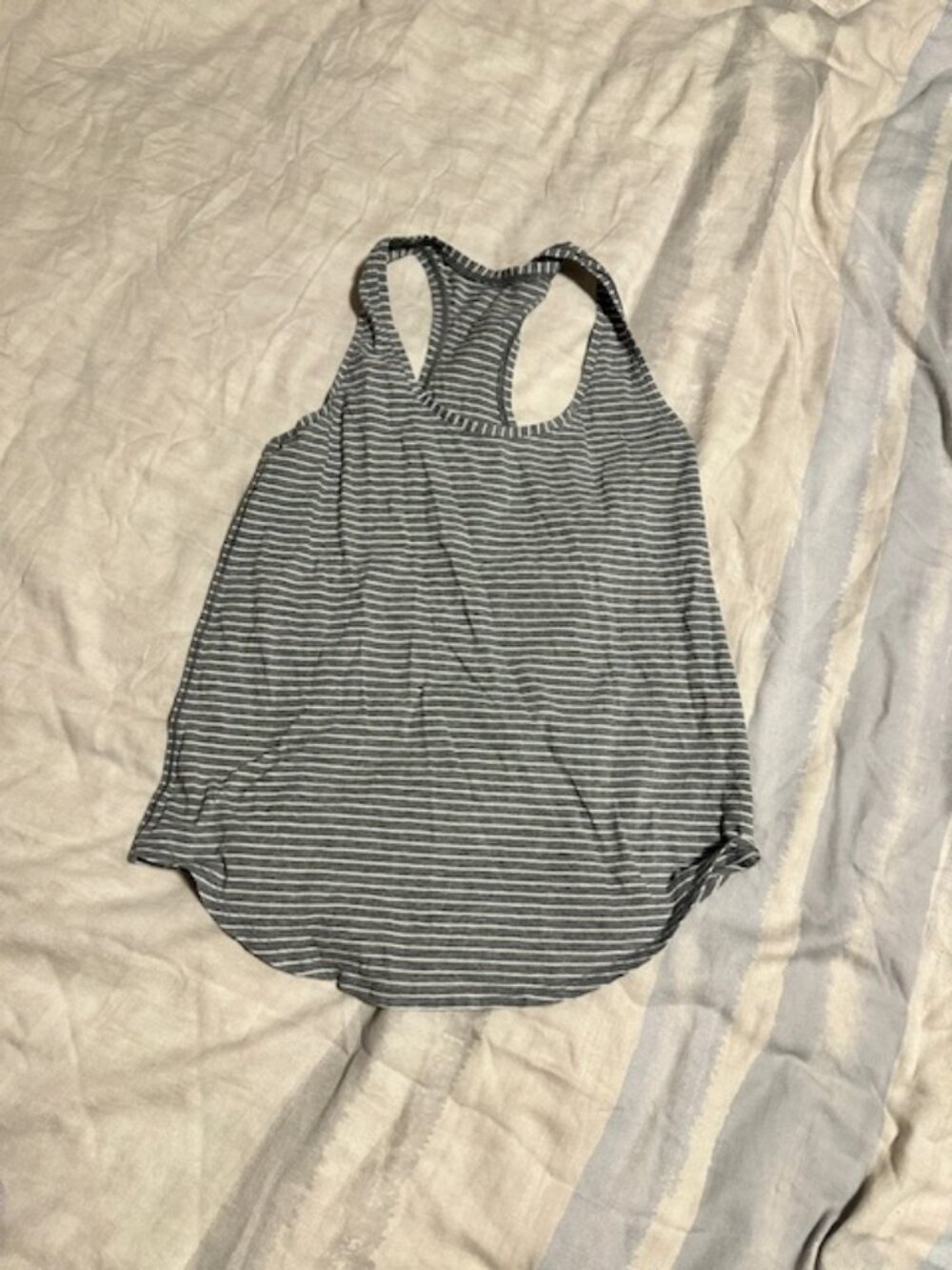 LUlulemon size 6 love tank